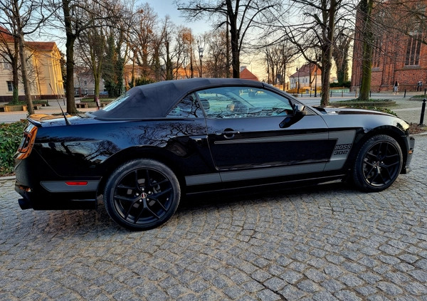 Ford Mustang cena 69000 przebieg: 208000, rok produkcji 2014 z Luboń małe 277